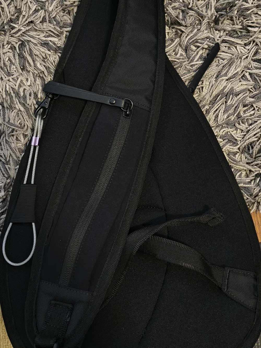 Sherpani Sling Bag in Heather Gray and Black